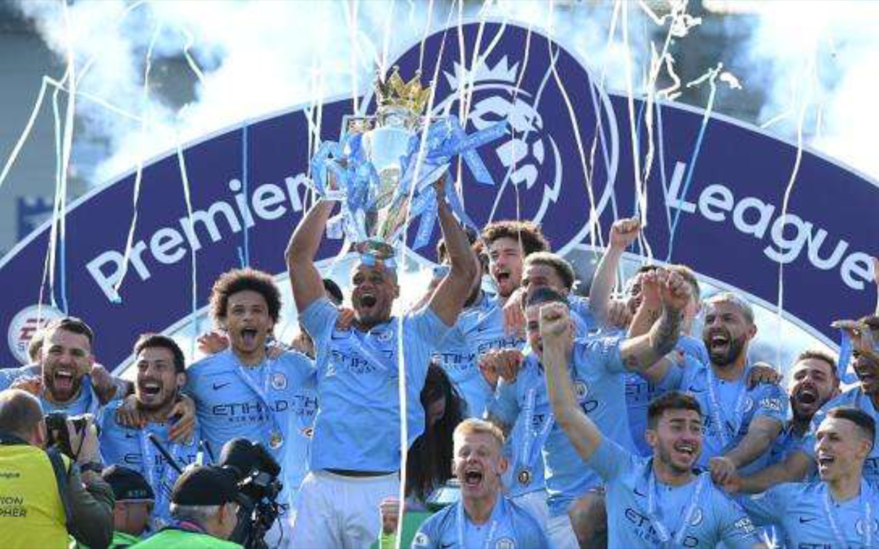 年首次打破 年首次打破